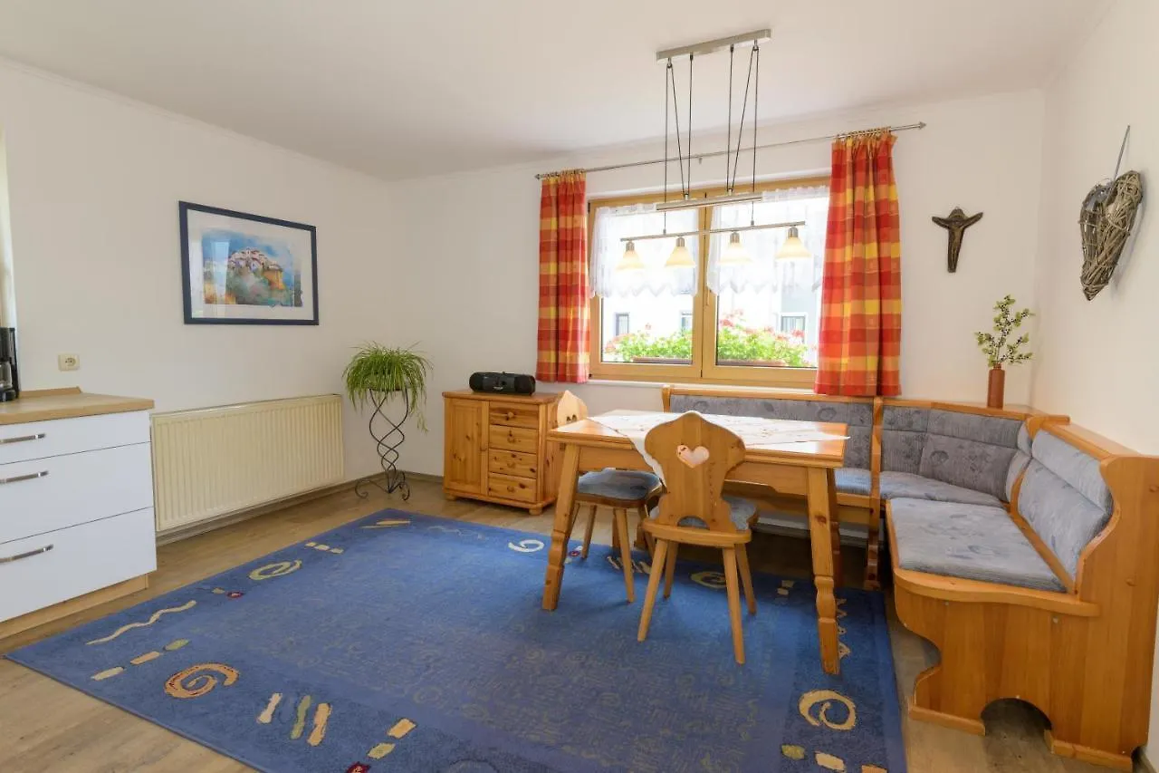 Ferienwohnungen Schmid Lam Apartment